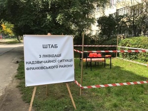 У Львова в дворі будинку на вул. Володимира Великого, 109 розпочалось командно штабне навчання з цивільного захисту (ВІДЕО/ФОТО)