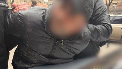 У Харкові затримали іноземця, який за 20 тисяч доларів продавав «бронь»