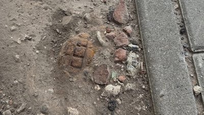У Львові біля зупинки виявили гранату