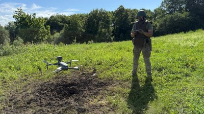 На заході України поліція розміновує городи та присадибні ділянки після масованої атаки 21 липня (ФОТО)