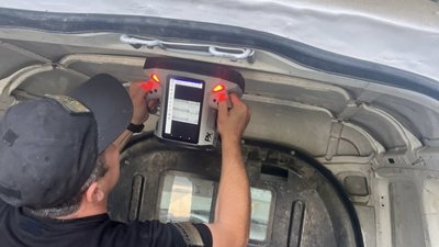 «Тютюновий дах»: на кордоні з Румунією прикордонники виявили приховані сигарети