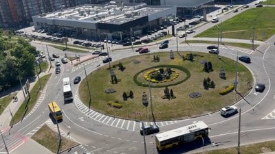 У Львові на великих перехрестях впроваджують рух за принципом сучасного кільця