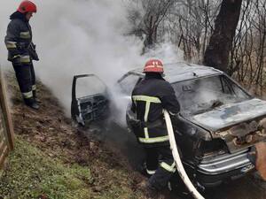 На Львівщині під час руху загорілася «Daewoo Nexia»: автівку врятувати не вдалося (фото)