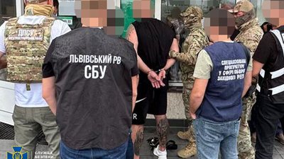 На  Львівщині заблоковано схему незаконного виїзду чоловіків призовного віку за кордон