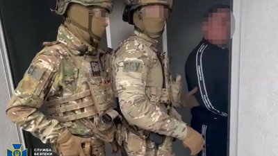 Тероризували жителів та «вибивали» гроші: на Львівщині затримали рекетирів двох злочинних банд (ФОТО)