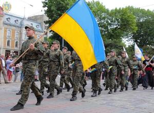 У центрі Львова відзначили День Героя (фото)