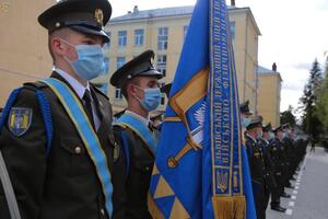 У Львові склали присягу першокурсники ліцею ім. Героїв Крут