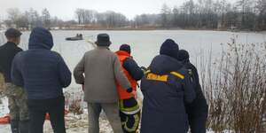 На Самбірщині під кригу провалився рибалка (фото)