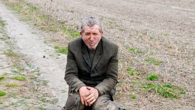 Працівники карного розшуку врятували чоловіка з Рівненщини, який понад три доби блукав лісом (ФОТО)