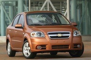 Розшукується викрадений у Львові Chevrolet Aveo