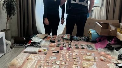 У Києві ліквідували міжрегіональний наркоканал, який організувала 25-річна дівчина