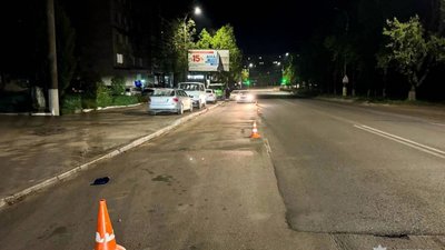 У Рівному шукають водія, який наїхав на пенсіонера і втік