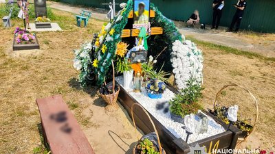 У Рівненській області зловмисник пошкодив могилу захисника України