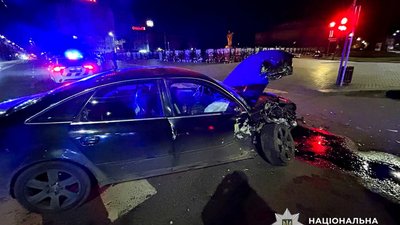 У Рівному внаслідок зіткнення Audi та Nissan постраждали троє людей