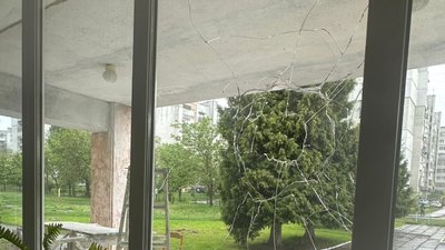 На Львівщині п'яний молодик розбив вікно у гімназії