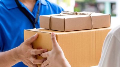 Верховна Рада ухвалила податок на посилки до 150 євро