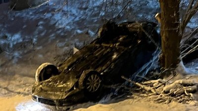 У Львові перекинувся автомобіль