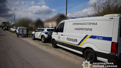На Полтавщині ревнивий батько вбив сина і в рюкзаку відніс тіло до лісу