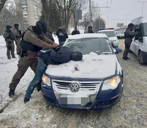 Правоохоронці повідомили деталі затримання на вулиці Стрийській