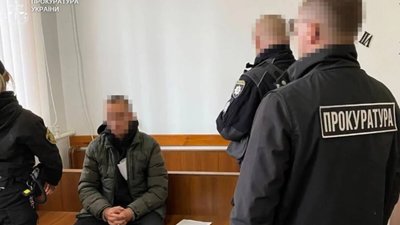 На Львівщині молодика засудили за сексуальне насильство щодо малолітньої зведеної сестри