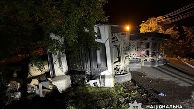 На Буковині у  ДТП загинув водій вантажівки