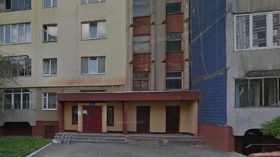 У Львові військовослужбовець випав з вікна восьмого поверху житлового будинку