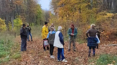 На Буковині знайшли безвісти зниклу жінку, яка заплуталася у заростях ожини і дві доби просиділа у кущах (ФОТО)