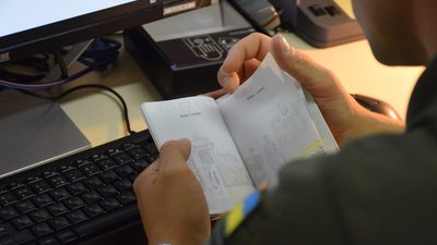 На кордоні з Угорщиною затримали жінку, яку розшукували за крадіжку на Львівщині