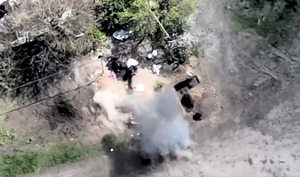 ЗСУ вперше показали роботу дрона-камікадзе (відео)