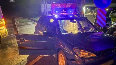 ДТП з потерпілими під Львовом: рятувальники деблокували водійку з автомобіля