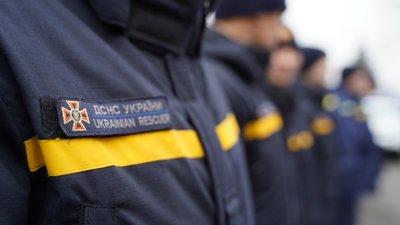 Рятувальники на Львівщині двічі за добу визволяли собак з біди (ФОТО)