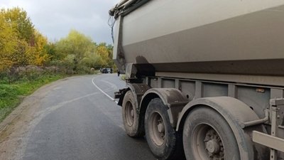 На Львівщині вантажівка на смерть збила 39-річного пішохода