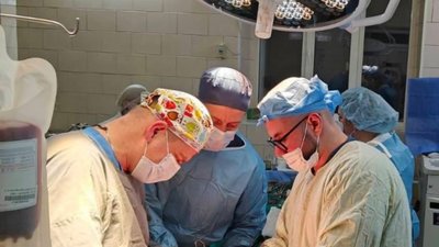 На Львівщині врятували чоловіка, який три дні жив із розривом нирки