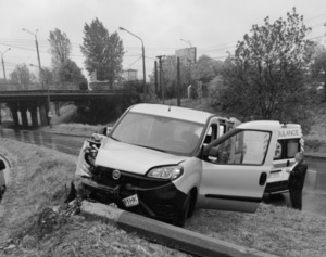 У Львові потрапив у ДТП службовий автомобіль компанії «Ензим», є загиблий (ВІДЕО)