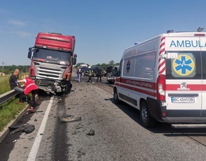 У поліції повідомили деталі масштабної ДТП на Львівщині 