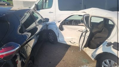 Масштабна аварія у Дрогобичі: на перехресті зіткнулися три автомобілі