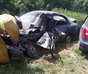 У Городку відбулась масштабна ДТП: водій одного з автомобілів загинув (фото)