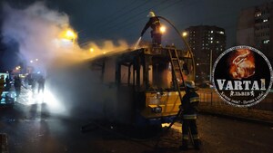 У Львові горів тролейбус (фото, відео)