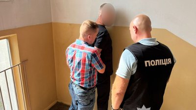 У Тернополі лікар вимагав 5 тисяч доларів за оформлення інвалідності