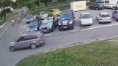 Двох учениць гімназії збив автомобіль на Львівщині (ВІДЕО МОМЕНТУ)