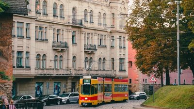 У Львові на вул. Винниченка ремонтуватимуть трамвайну колію