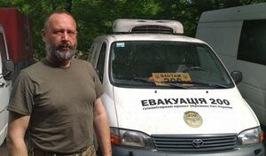 Під час перевезення загиблого на Сході військовослужбовця на Львівщину, зупинилося серце у водія