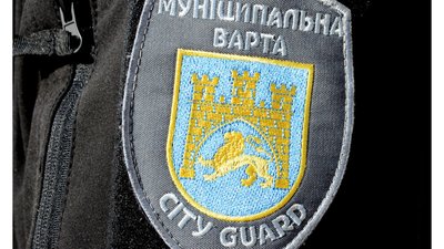 У Львові у парку «Знесіння» водій травмував працівника «Муніципальної варти»