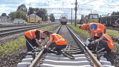 У Львові тимчасово перекриють один з залізничних переїздів: схема обʼїзду