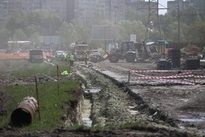 На Хуторівці вкладають перші шари асфальту