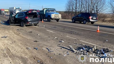 Біля Львова у ДТП постраждали двоє водіїв (ФОТО)