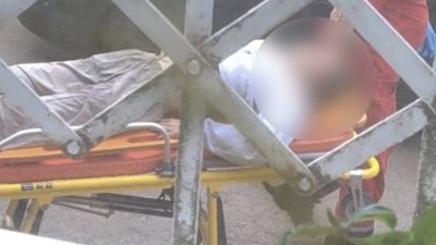 У Львові молода дівчина випала з вікна восьмого поверху