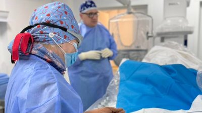У Львові завдяки ендоваскулярній хірургії та ангіографії врятували життя жінки