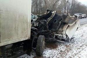 На Франківщині внаслідок зіткнення з мостом, загинув водій вантажівки (фото)