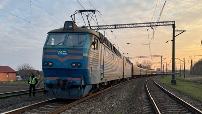 На Львівщині внаслідок наїзду потяга загинула жінка